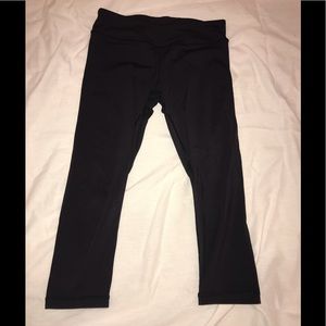 Black Cropped Ivivva Leggings